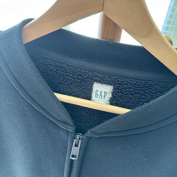 GAP Men’s Sweatshirt Feeling/Material Fleece Inside Bomber Jacket - Black, Large - Picture 3 of 7